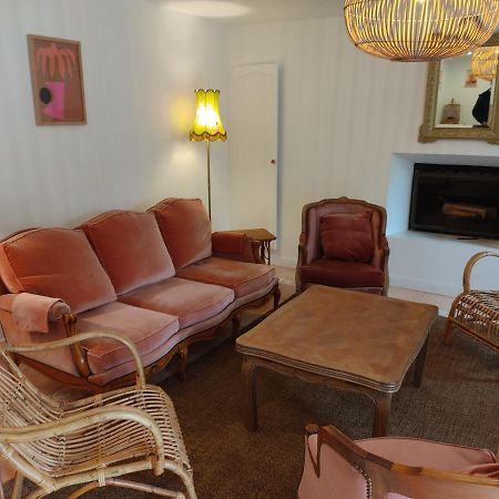 Maison, Calme Avec Cheminee. Botmeur Extérieur photo