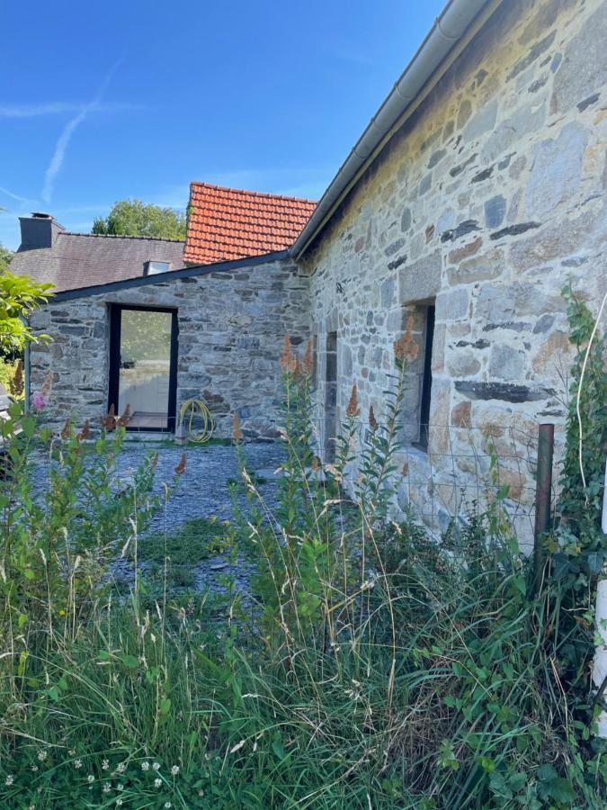 Maison, Calme Avec Cheminee. Botmeur Extérieur photo